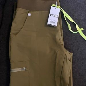 Figs Zamora high waisted joggers martini olive